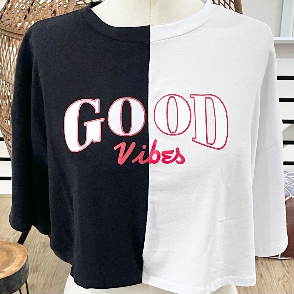 NWT M, L black and white, good vibes, short sleeve, crewneck crop top T-shirt